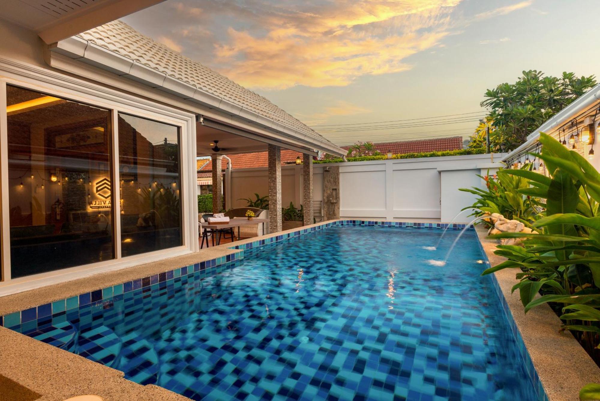 Gala Villa Pattaya Exteriör bild
