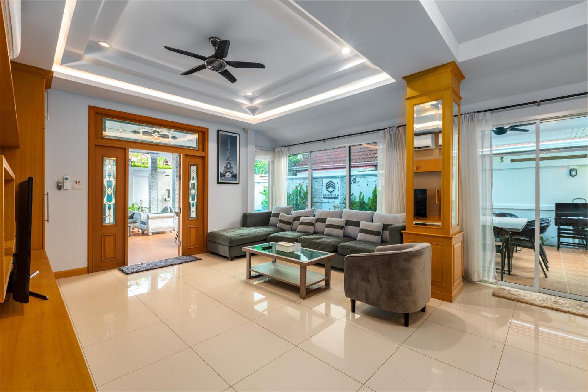 Gala Villa Pattaya Exteriör bild