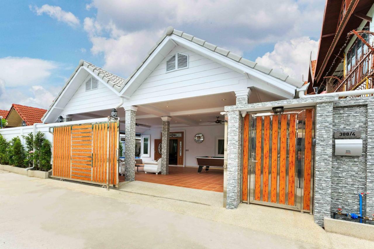 Gala Villa Pattaya Exteriör bild